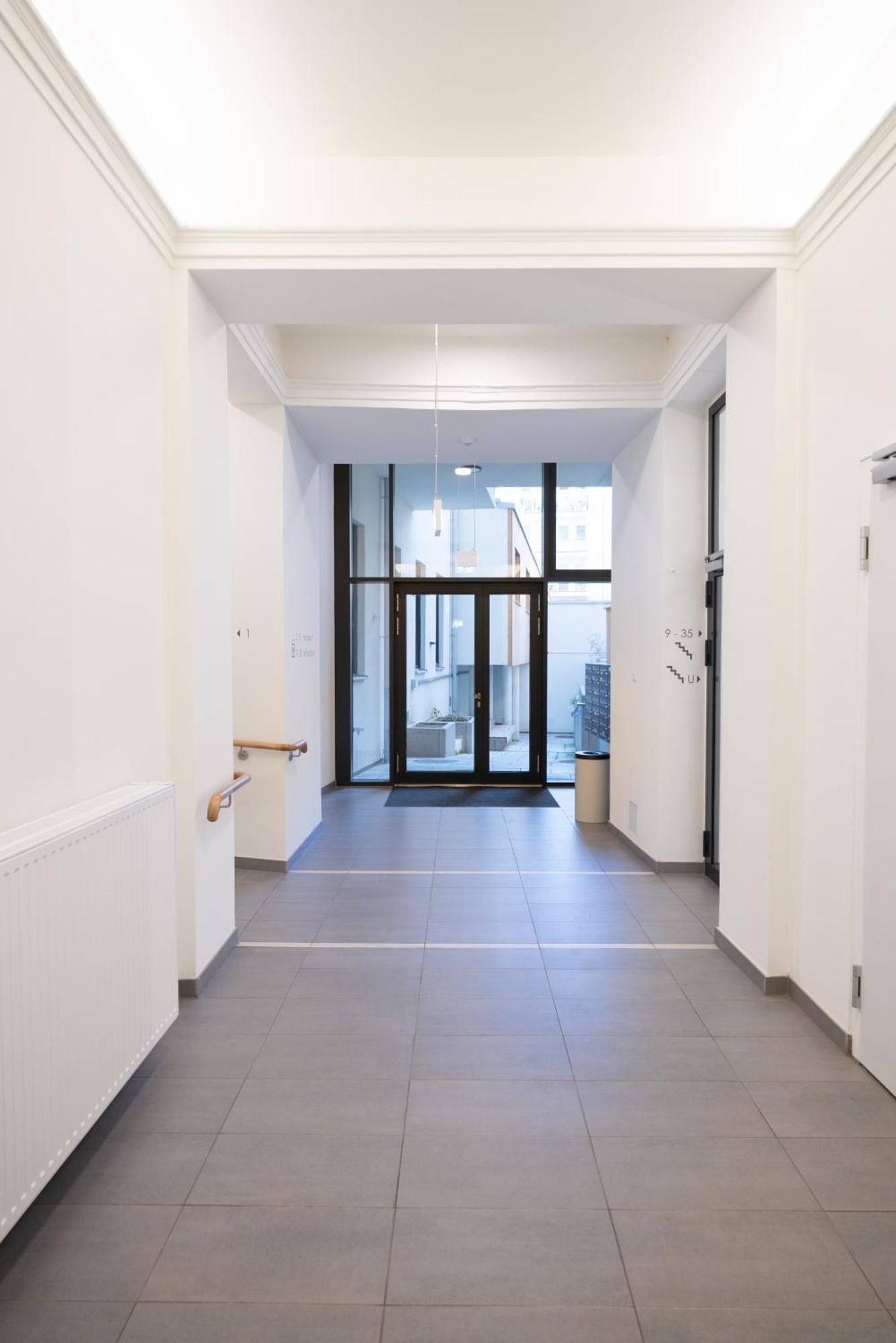 Premium With Free Parking Garage Wien